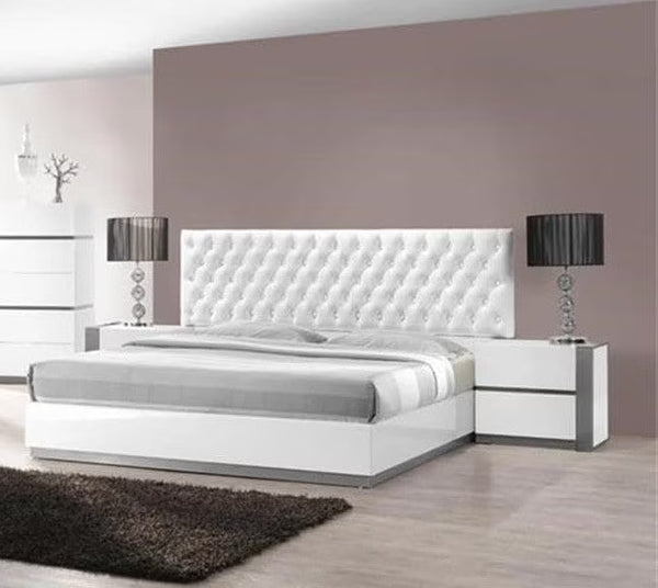 3 Piece Modern Bedroom Furniture Set, California King Platform Bed with 2x Nightstand, White Lacquer Finish